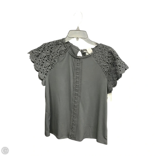 Top Short Sleeve By Cable And Gauge In Black, Size: S