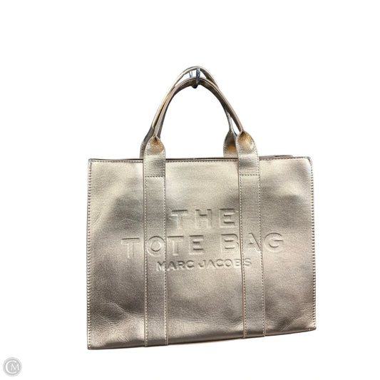 Tote Designer By Marc Jacobs, Size: Medium