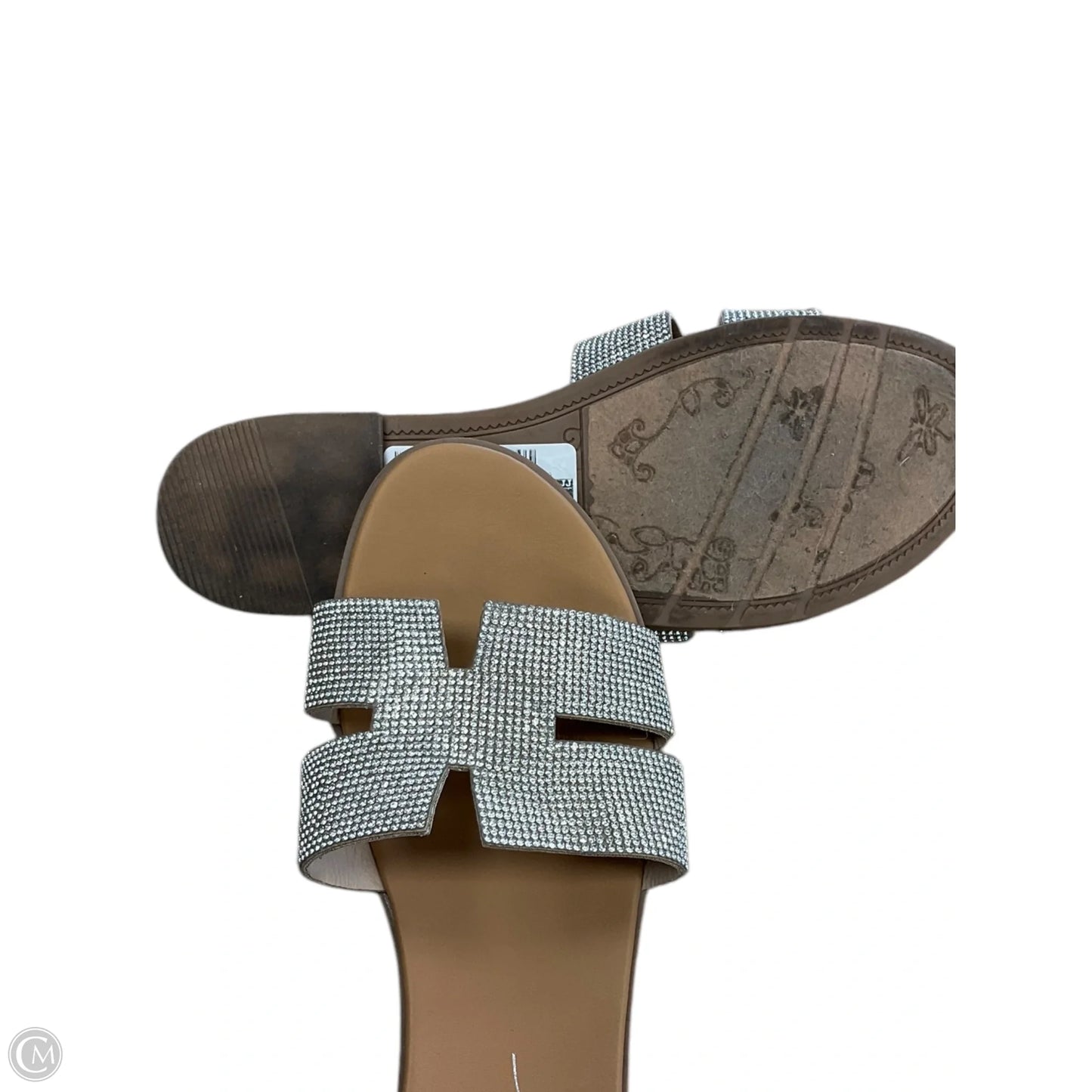 Sandals Flats By Clothes Mentor In Silver, Size: 6.5