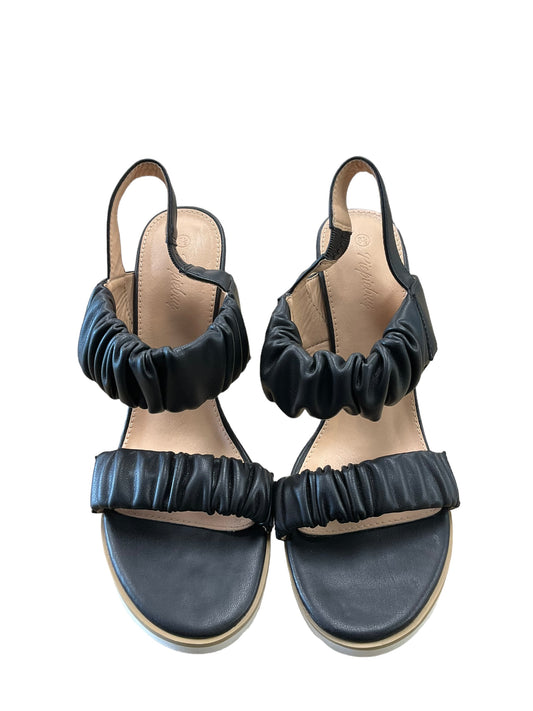 Sandals Heels Platform By Clothes Mentor  Size: 8.5