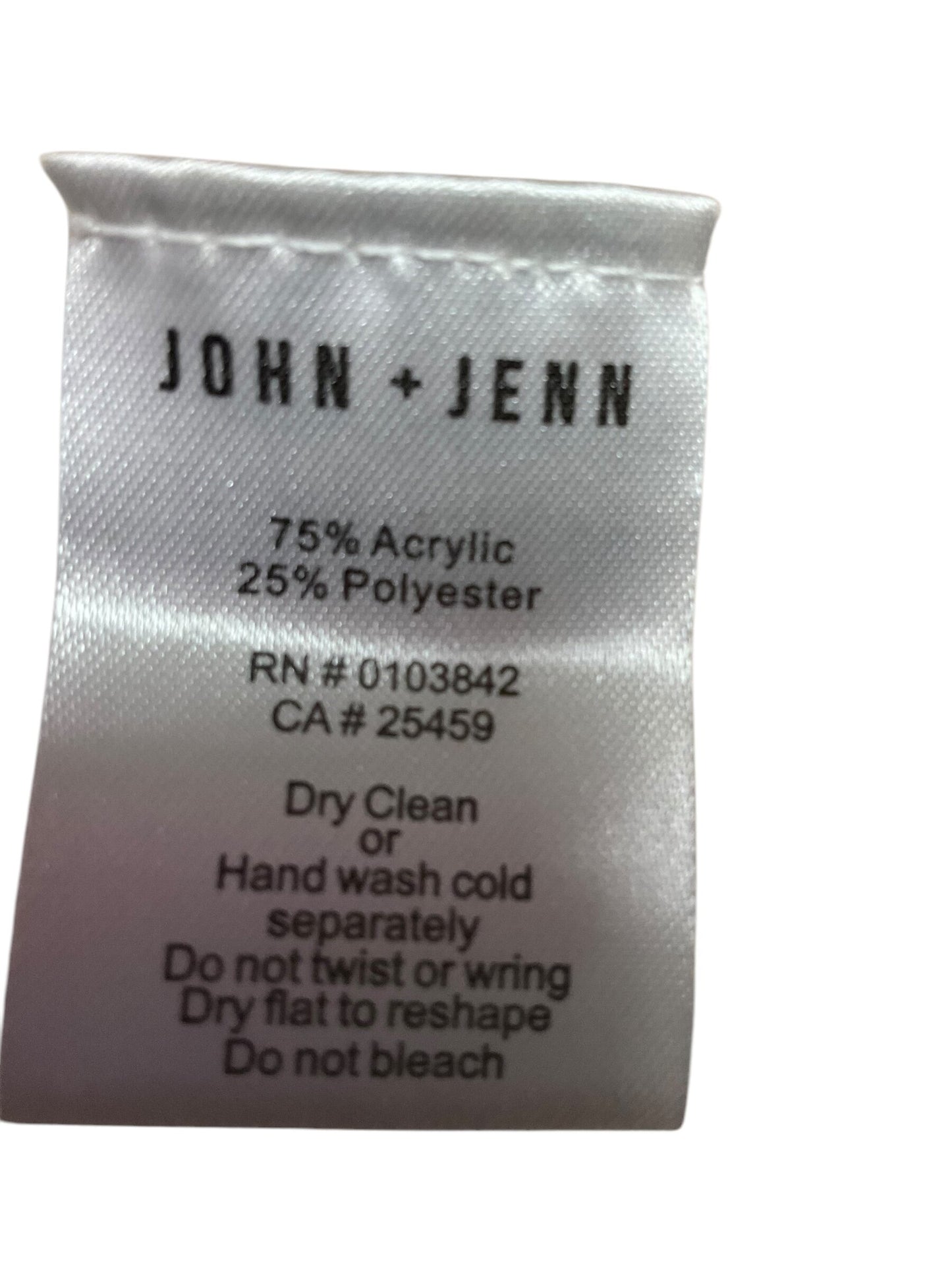 Sweater By John + Jenn Size: M