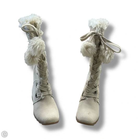 Boots Snow By Sporto In Cream, Size: 6.5