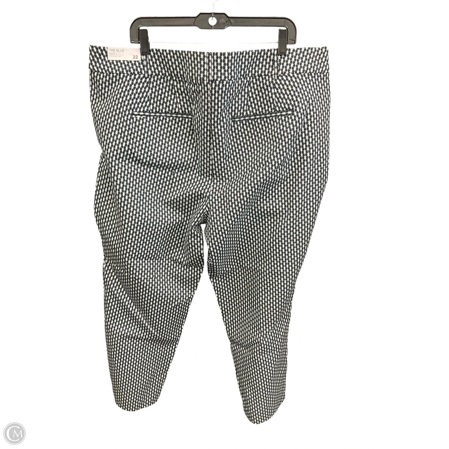 Pants Cropped By Lane Bryant In Multi-colored, Size: 22
