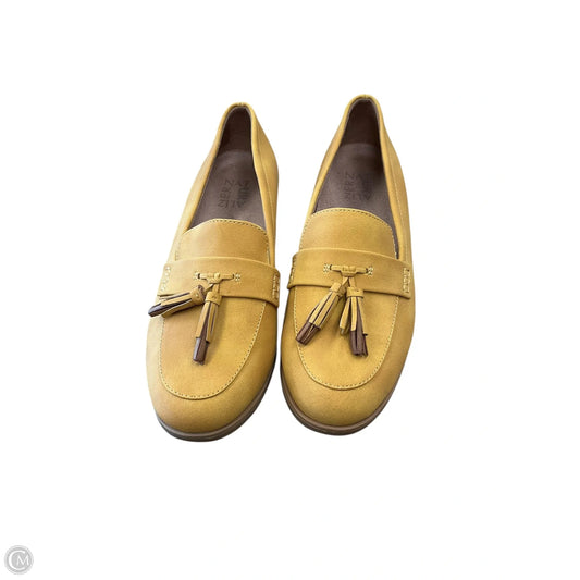 Shoes Athletic By Clothes Mentor In Yellow, Size: 7.5