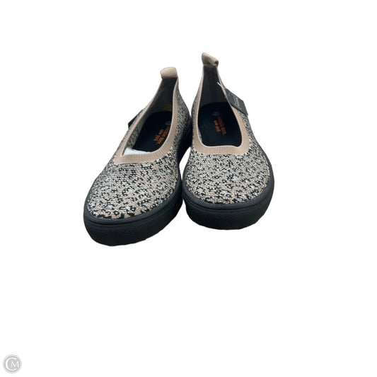 Shoes Flats By Bernie Mev In Black & Brown, Size: 11