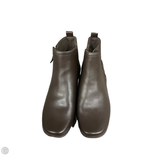 Boots Ankle Flats By Easy Spirit In Brown, Size: 7