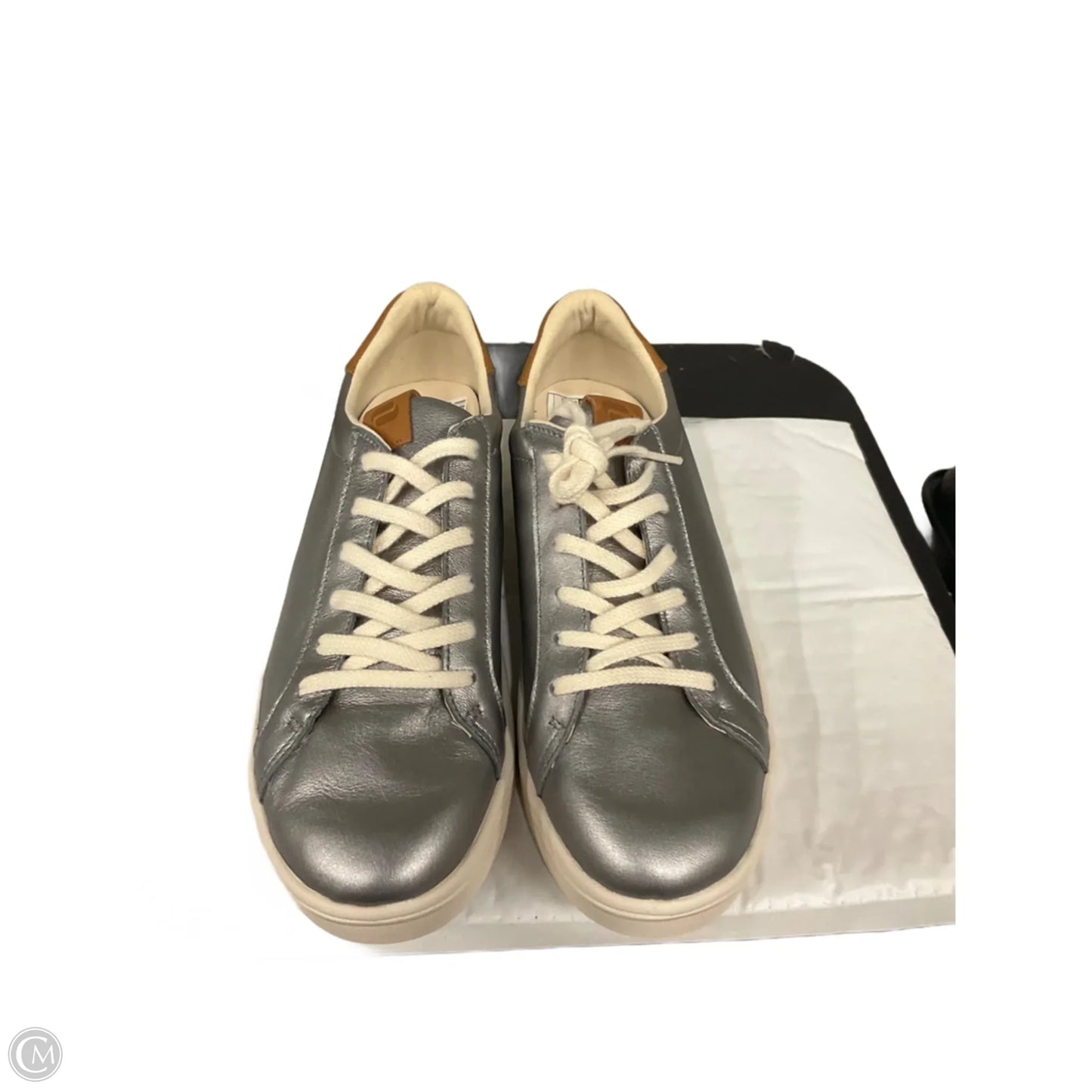 Shoes Sneakers By Infinity In Silver, Size: 8.5