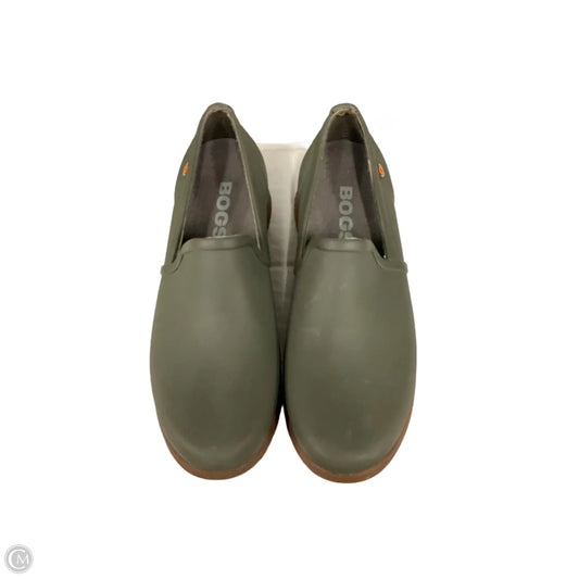 Shoes Flats By Bogs In Green, Size: 6
