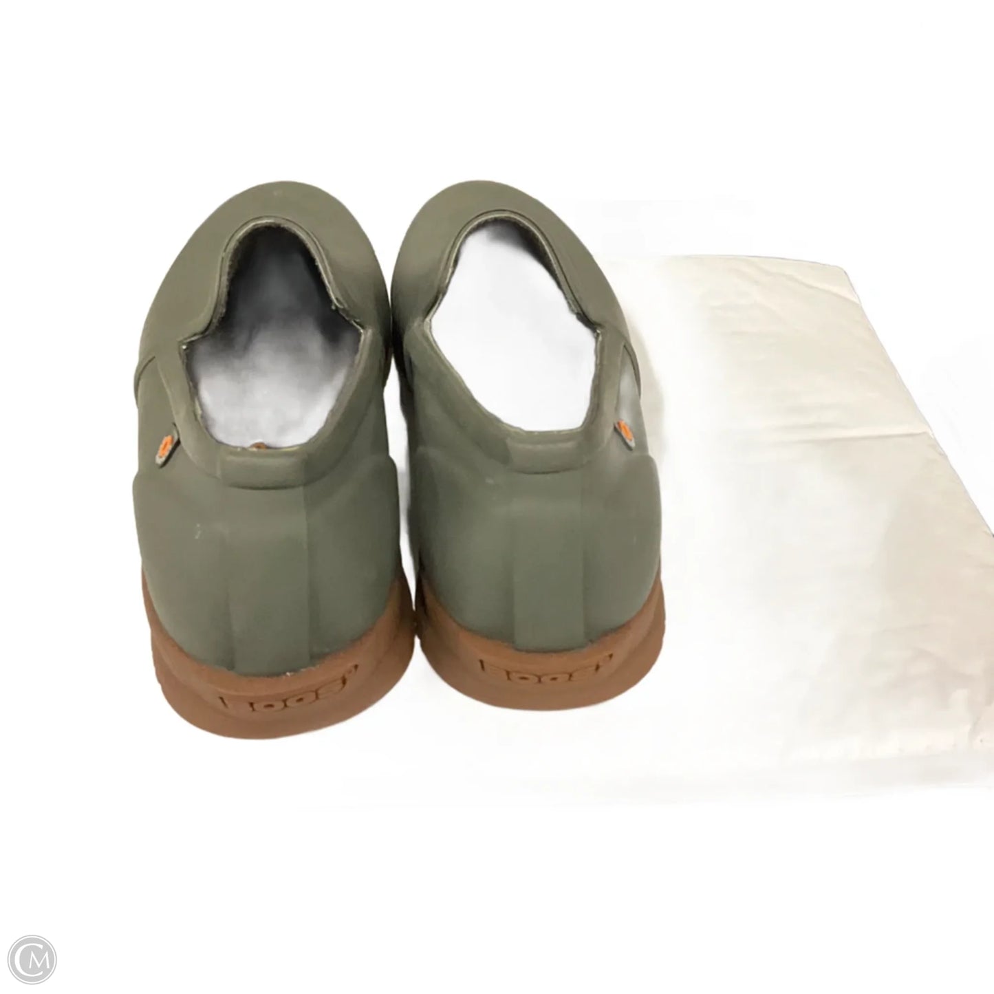 Shoes Flats By Bogs In Green, Size: 6