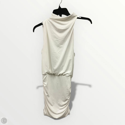 Dress Casual Short By Clothes Mentor In White, Size: Xs