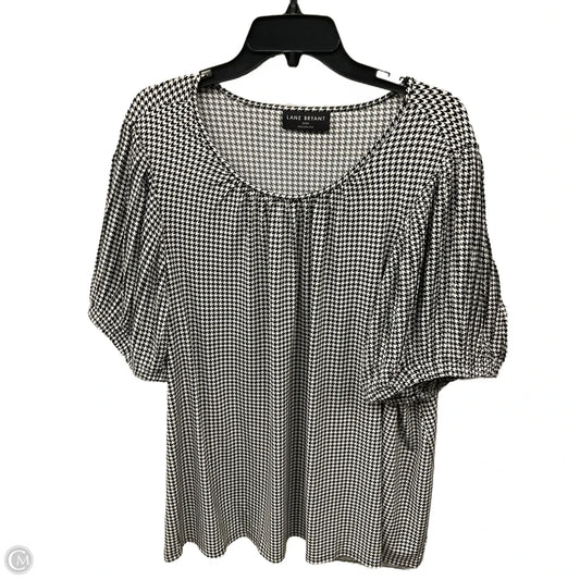 Top Short Sleeve By Lane Bryant In Black & White, Size: 3x