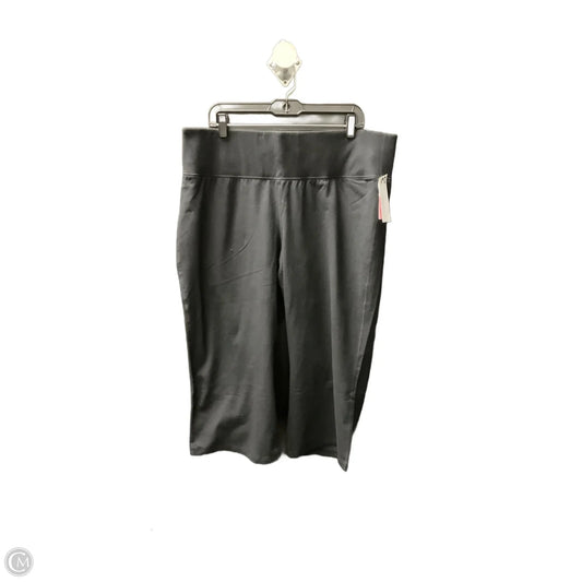 Athletic Capris By Livi Active In Black, Size: 3x