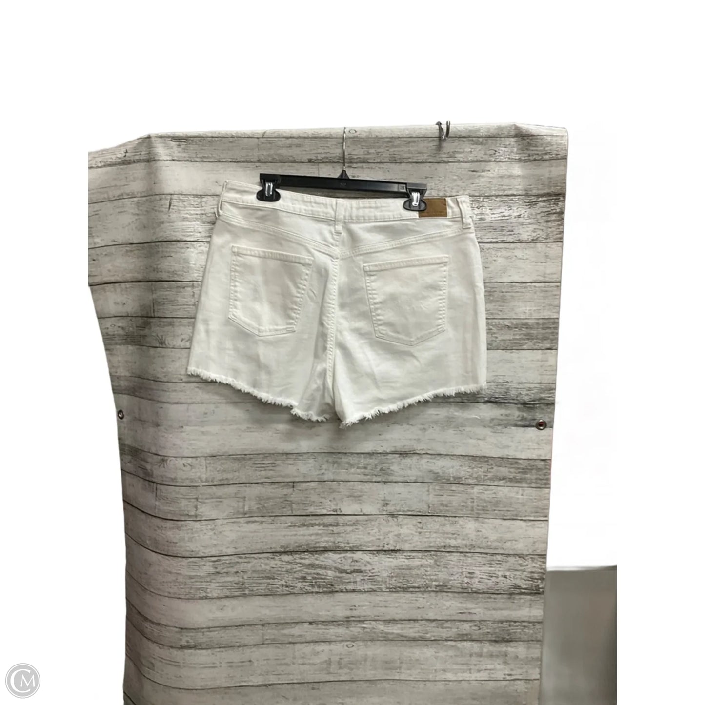Shorts By American Eagle In White Denim, Size: 14