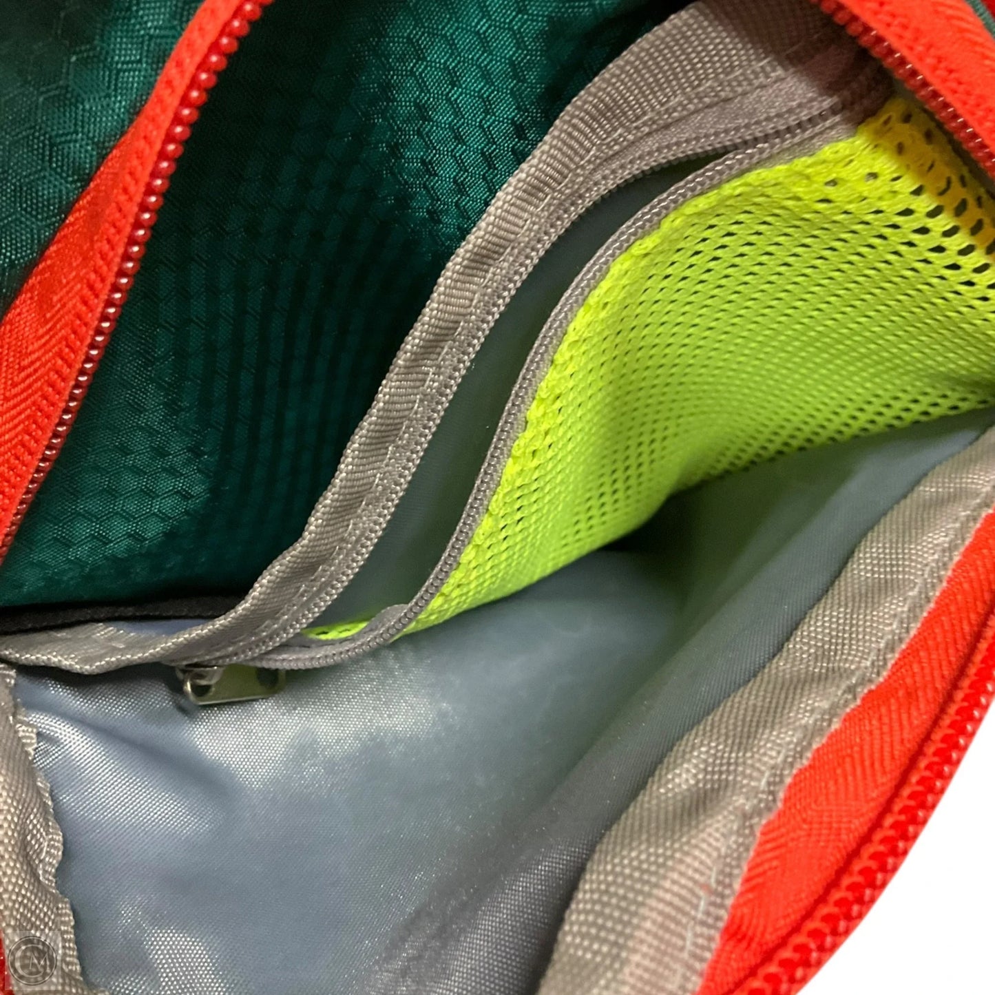 Crossbody By Clothes Mentor, Size: Medium