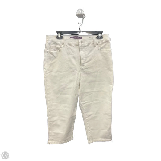 Capris By Gloria Vanderbilt In White Denim, Size: 12