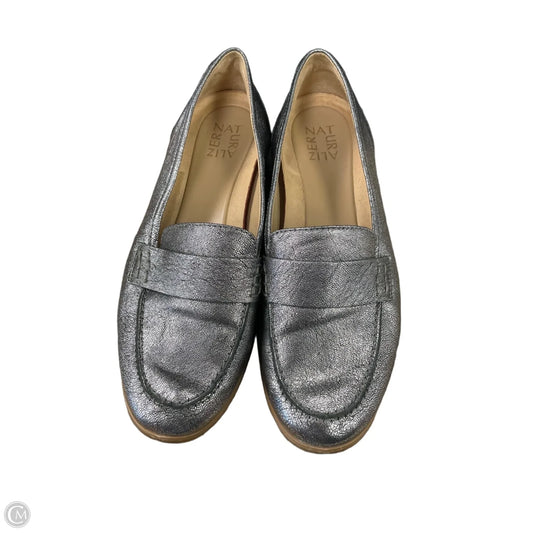 Shoes Flats By Clothes Mentor In Silver, Size: 9