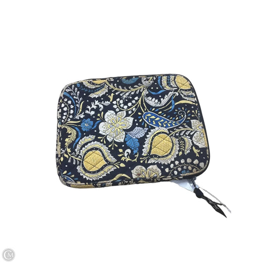 Accessory Tag By Vera Bradley, Size: Medium