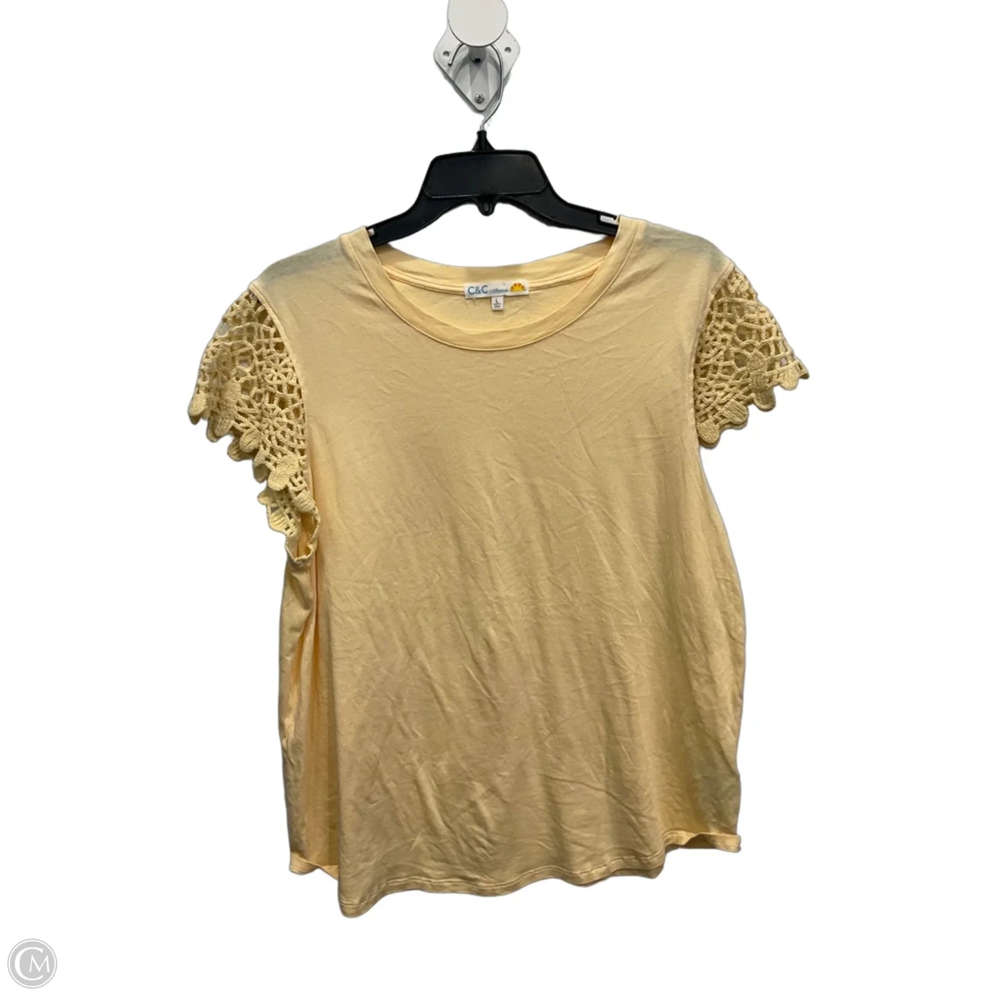 Top Short Sleeve By C And C In Yellow, Size: L
