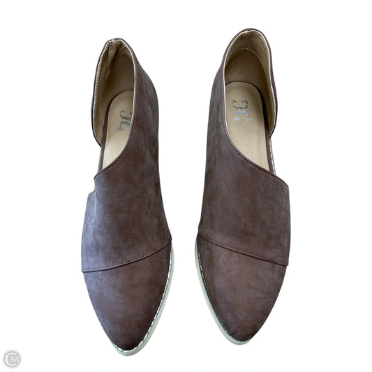Shoes Flats By Clothes Mentor In Brown, Size: 10