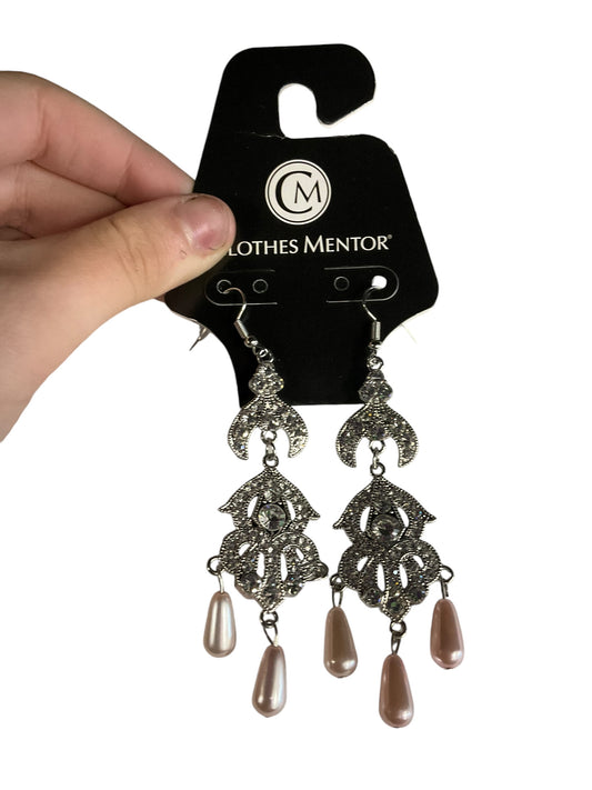 Earrings Dangle/drop By Clothes Mentor