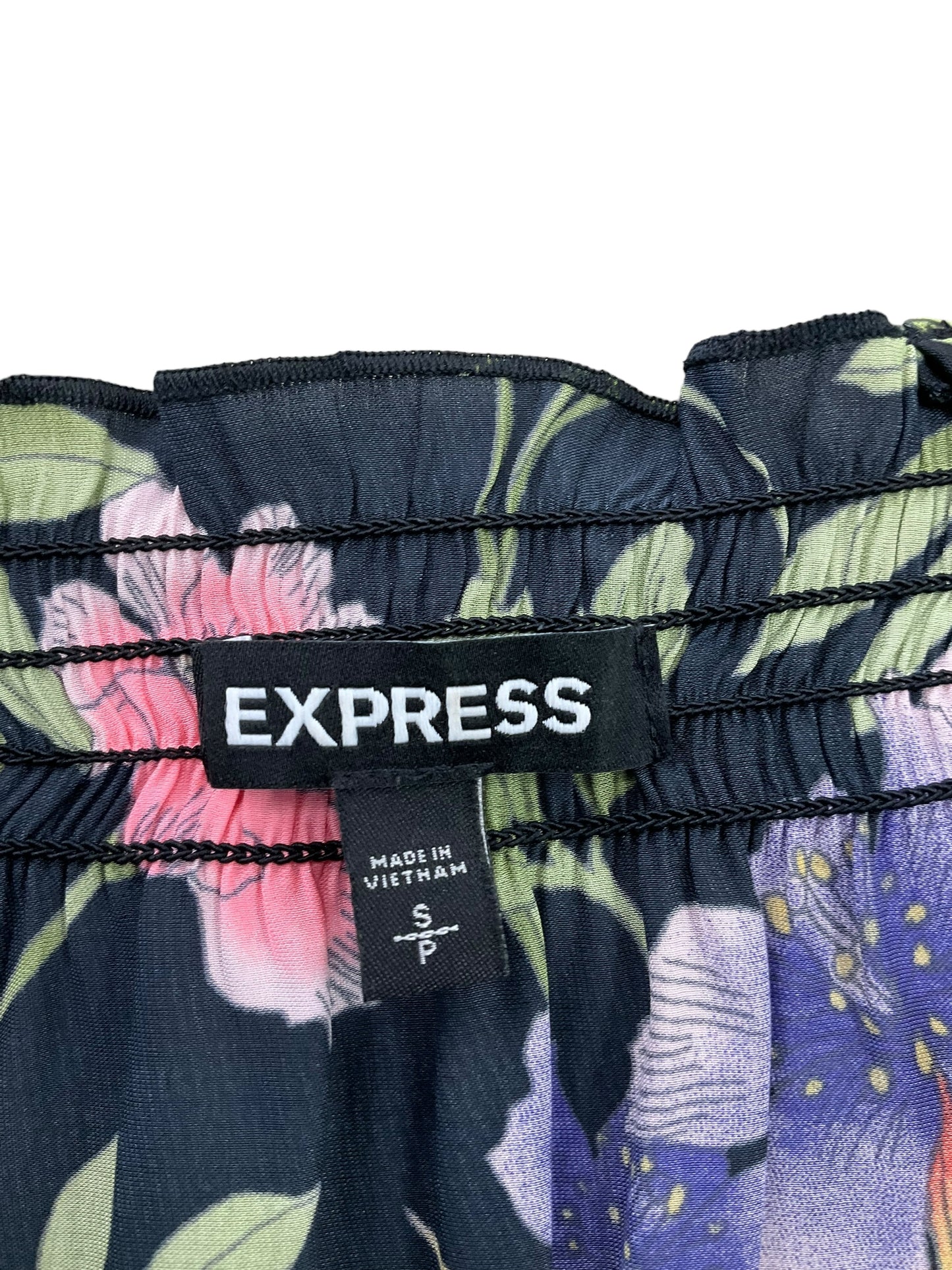 Top Short Sleeve By Express In Floral Print, Size: S