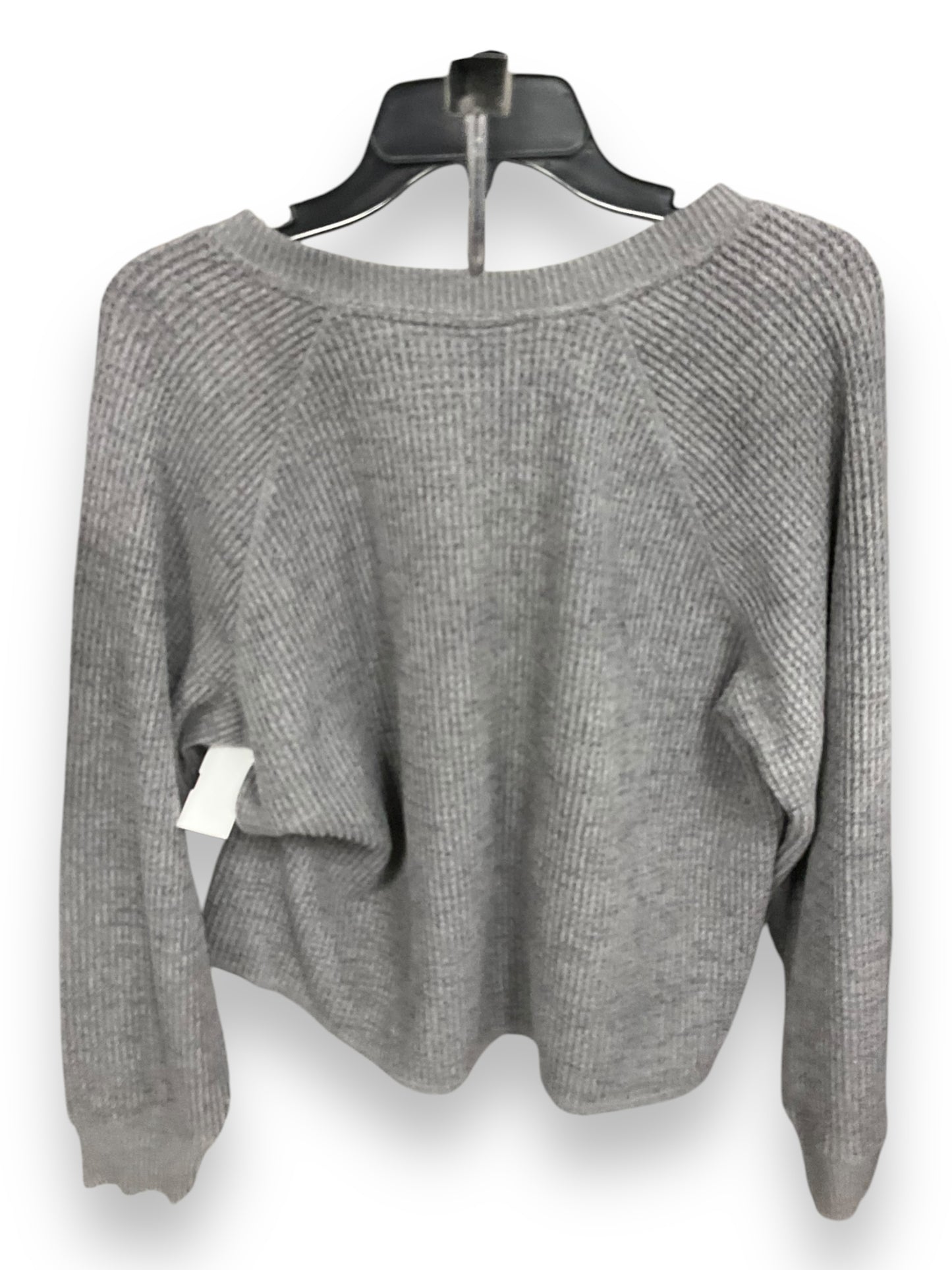 Top Long Sleeve Basic By Old Navy In Grey, Size: L