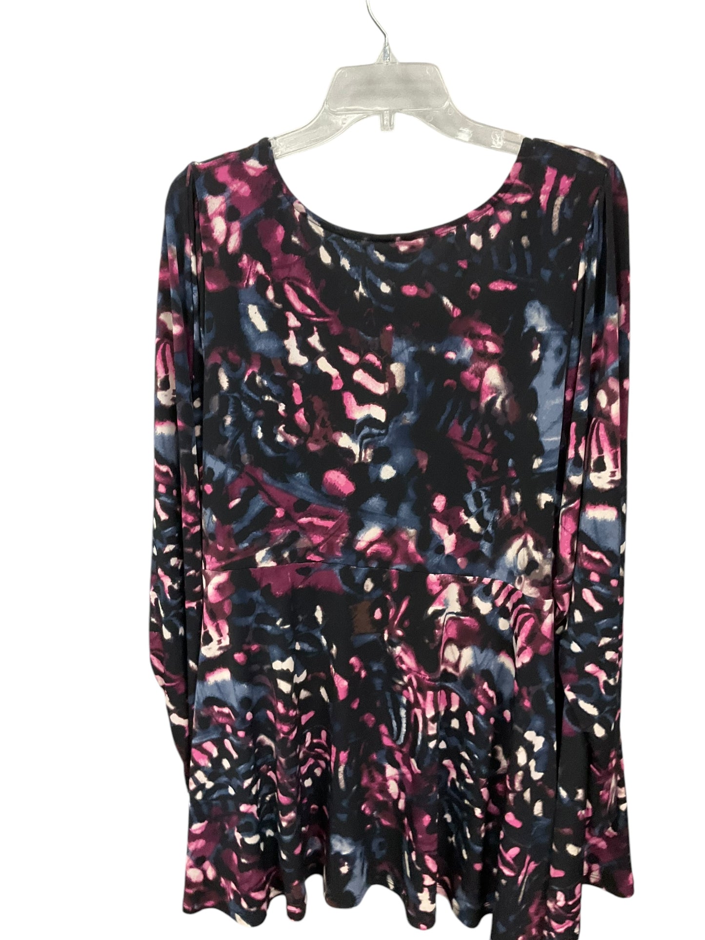 Top Long Sleeve By Torrid In Black & Pink, Size: 4x