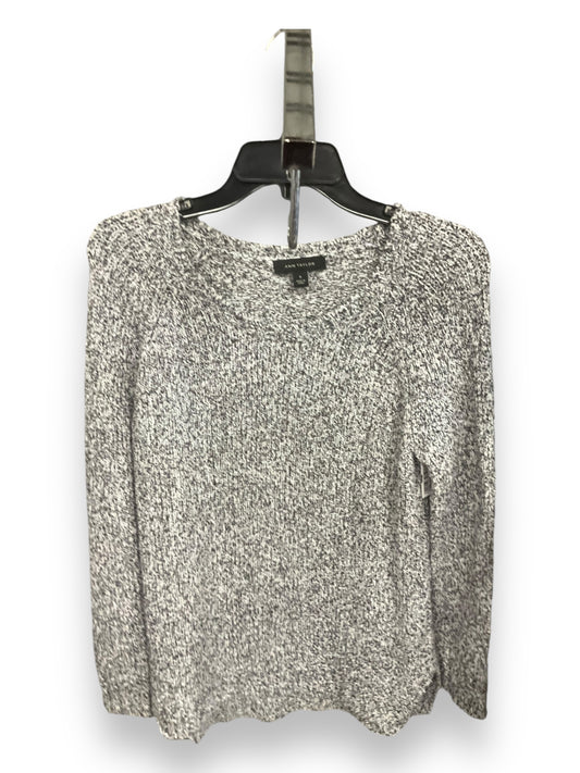 Sweater By Ann Taylor In Grey, Size: M