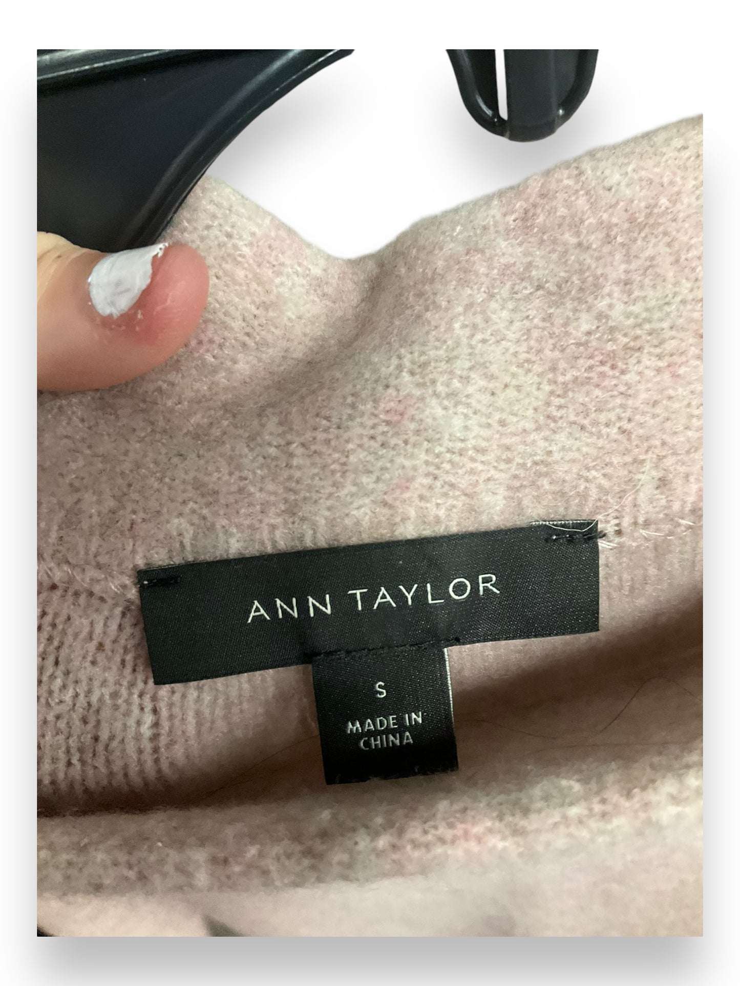 Sweater By Ann Taylor In Pink, Size: S