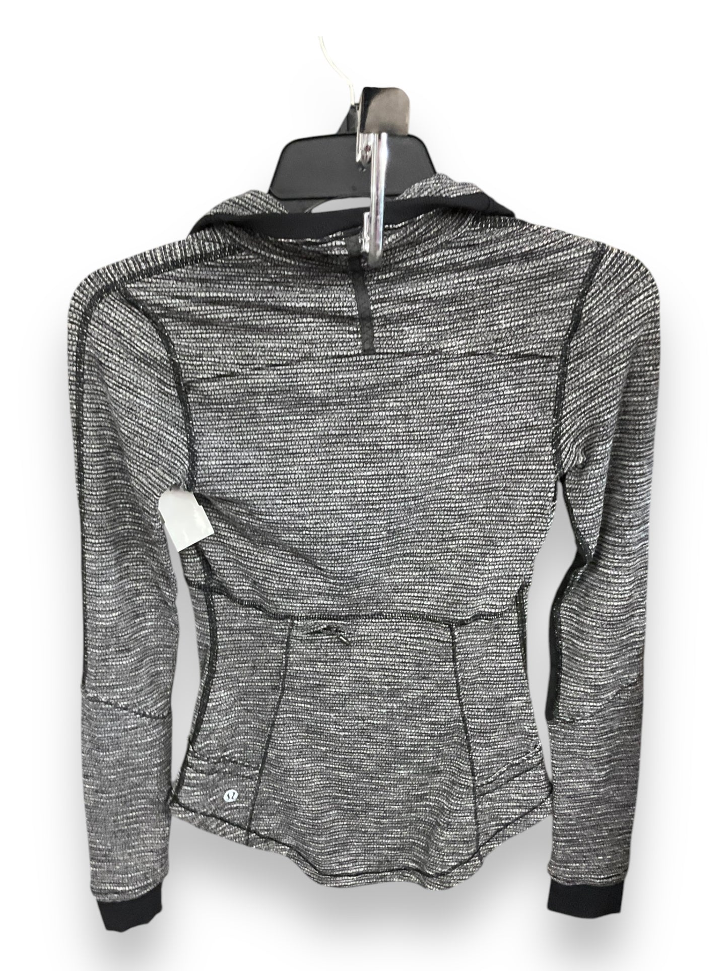 Athletic Top Long Sleeve Collar By Lululemon In Black & Grey, Size: Xs