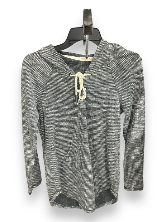 Top Long Sleeve By Clothes Mentor In Grey, Size: M