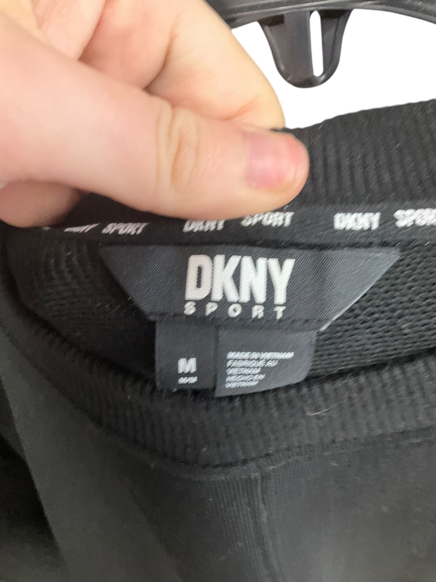 Athletic Top Long Sleeve Crewneck By Dkny In Black, Size: M