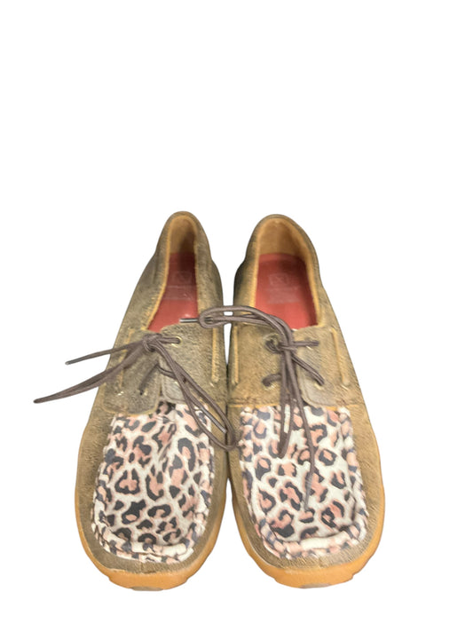 Shoes Flats By Clothes Mentor In Animal Print, Size: 9