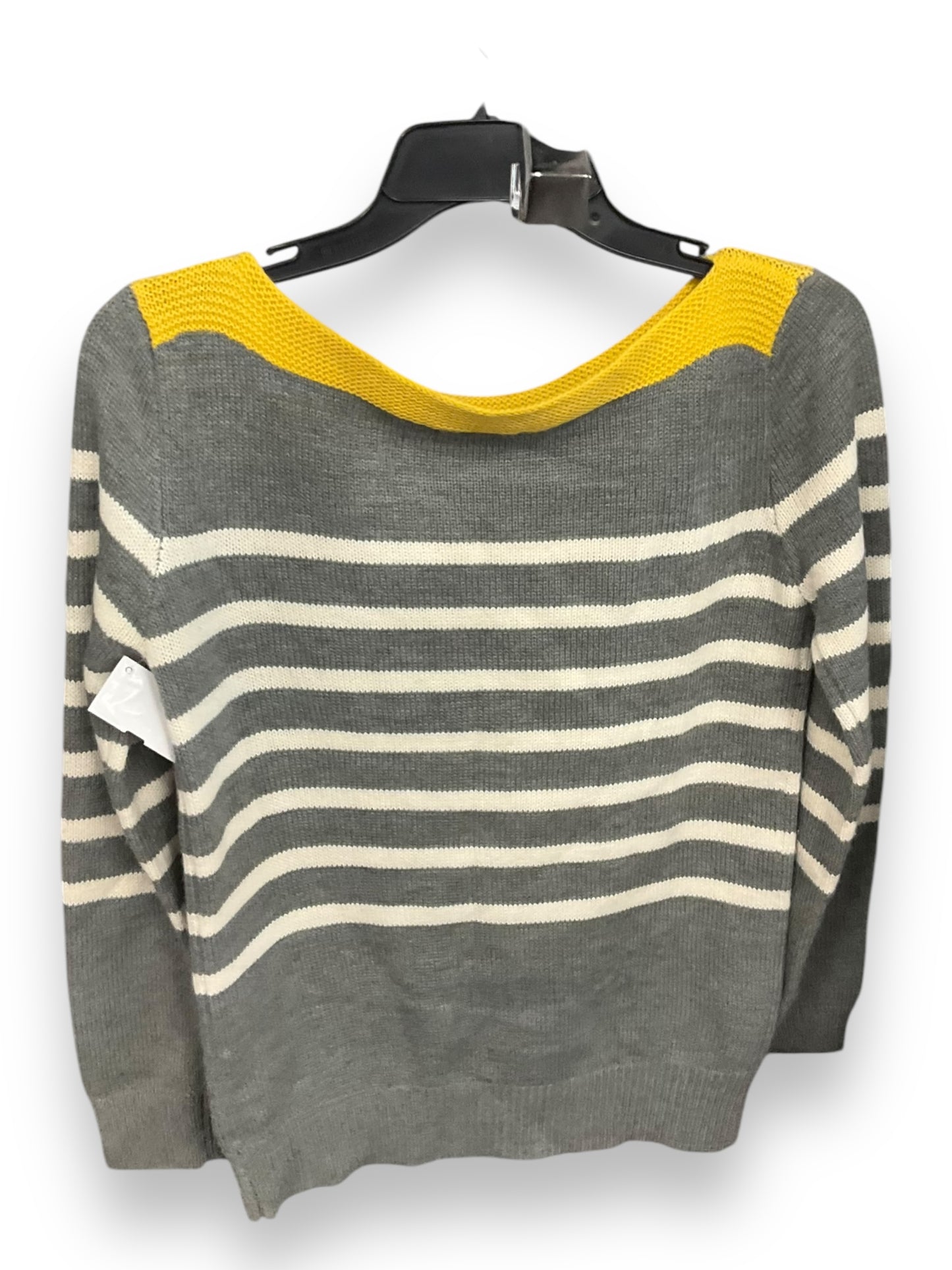 Sweater By Clothes Mentor In Grey & Yellow, Size: S