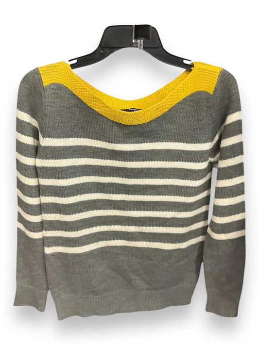 Sweater By Clothes Mentor In Grey & Yellow, Size: S