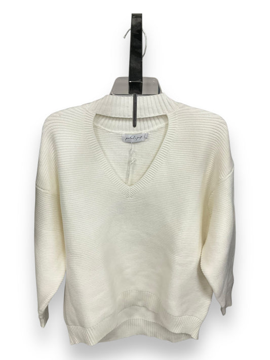 Sweater By Clothes Mentor In Ivory, Size: M