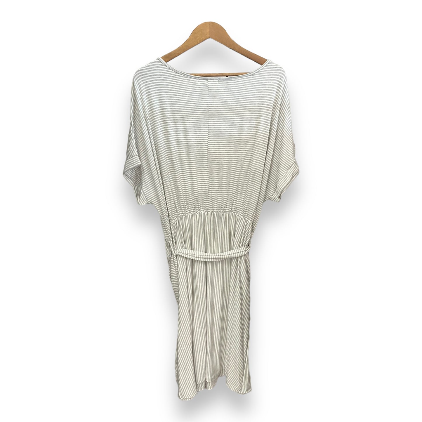 Dress Casual Midi By Haptics  Size: 3x