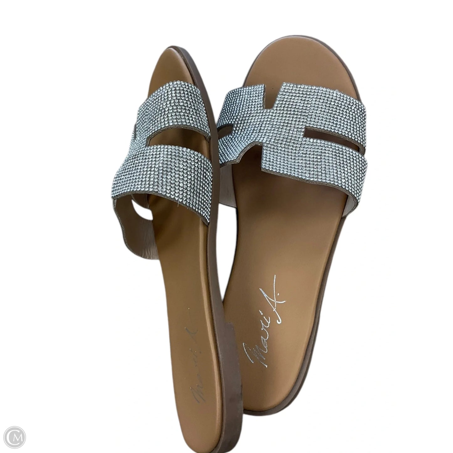Sandals Flats By Clothes Mentor In Silver, Size: 6.5