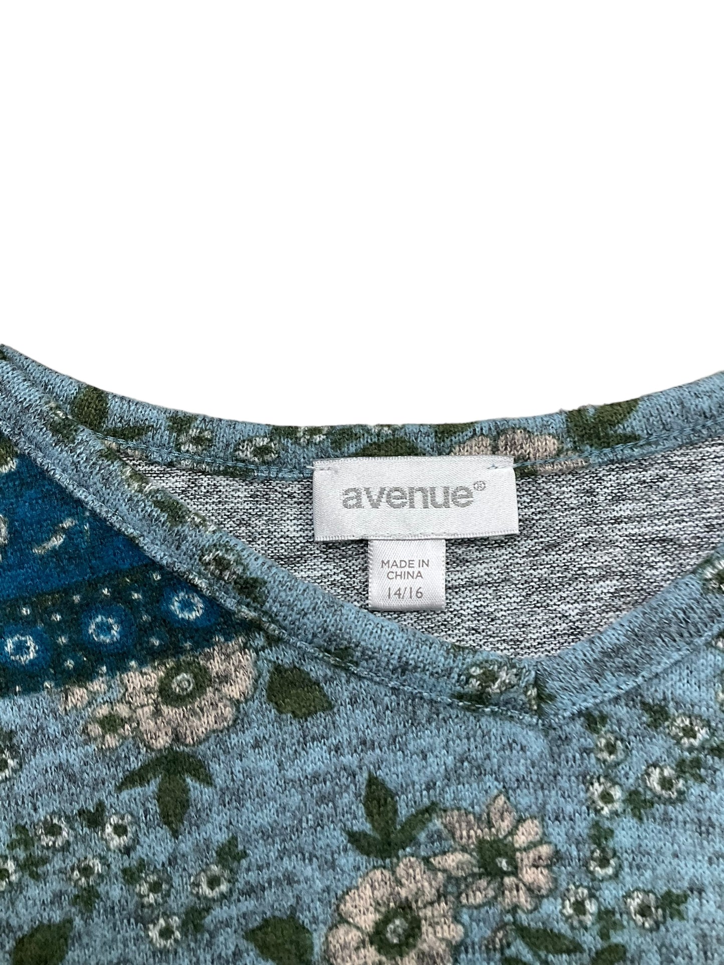 Top 3/4 Sleeve By Avenue In Floral Print, Size: Xl