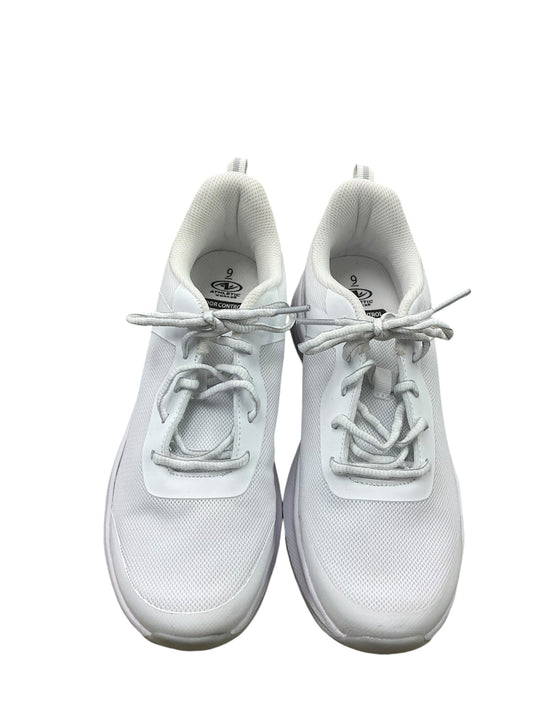 Shoes Sneakers By Athletic Works In White, Size: 9