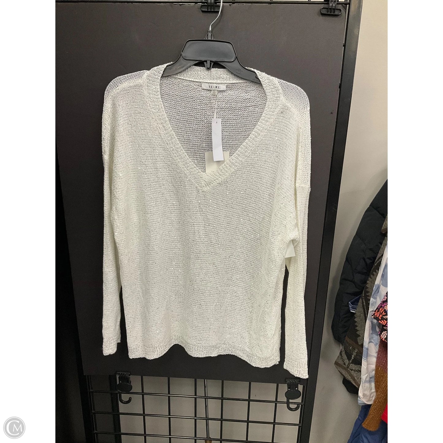 Top Long Sleeve By Sioni In White, Size: L
