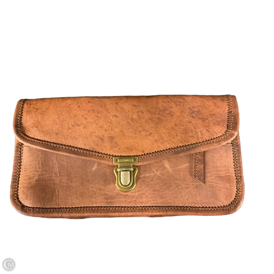 Wallet By Clothes Mentor, Size: Medium