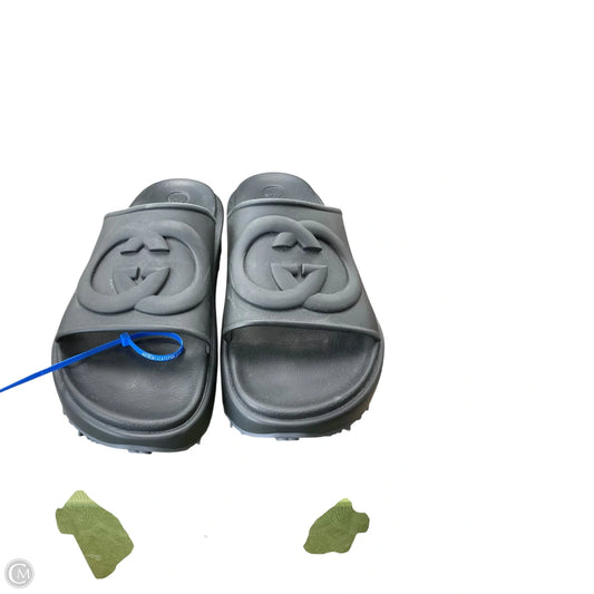 Sandals Luxury Designer By Gucci In Black, Size: 10