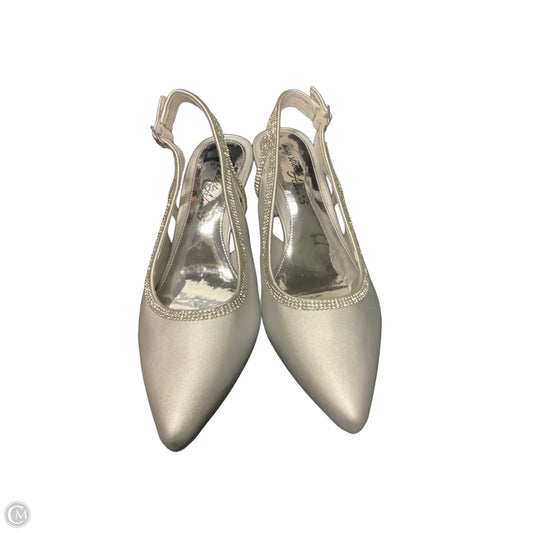 Shoes Heels Kitten By Easy Street In Silver, Size: 9