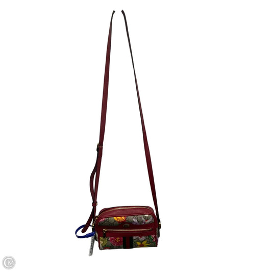Crossbody Luxury Designer By Gucci, Size: Small
