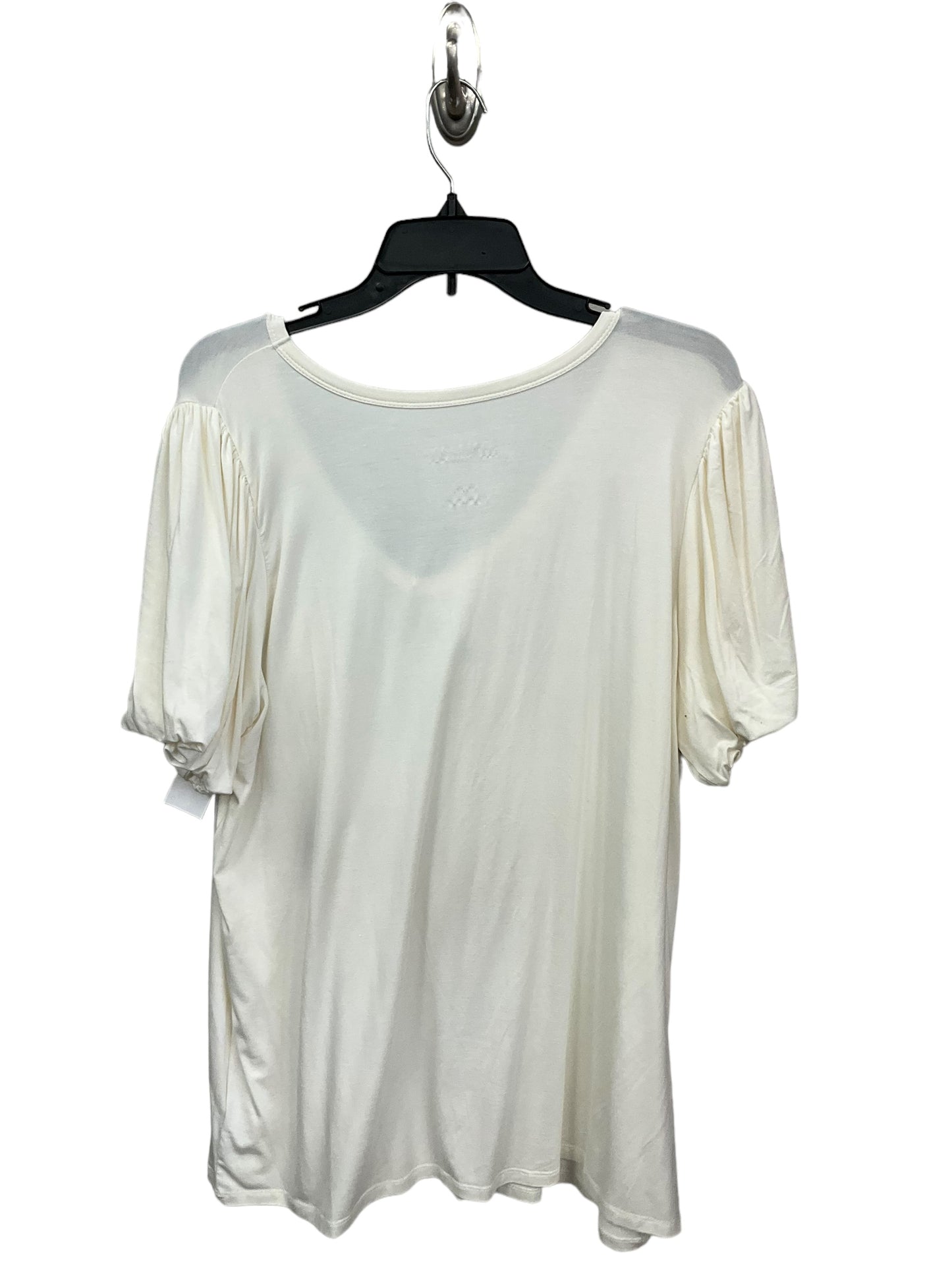 Top Short Sleeve By Torrid In White, Size: 2x