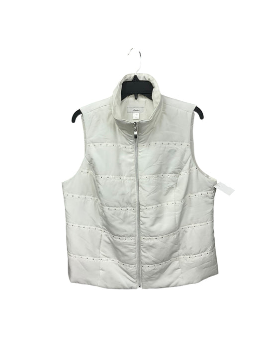 Vest Puffer & Quilted By Cj Banks In White, Size: Xl