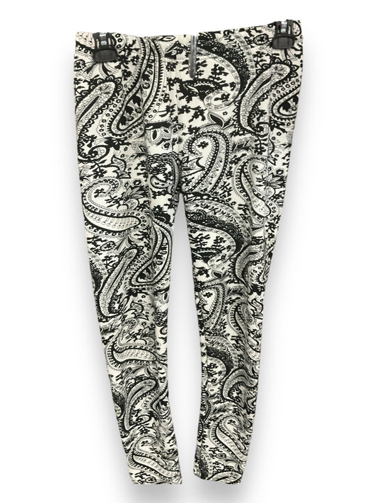 Pants Leggings By Clothes Mentor In Paisley Print, Size: Osfm