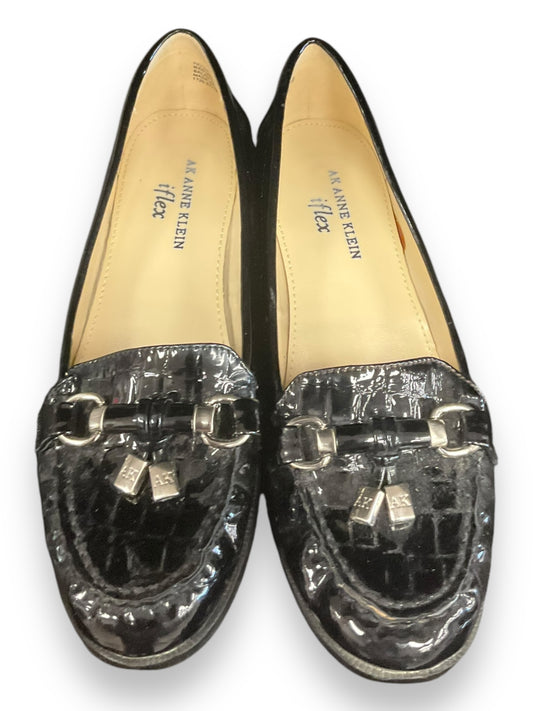 Shoes Flats By Anne Klein In Black, Size: 6