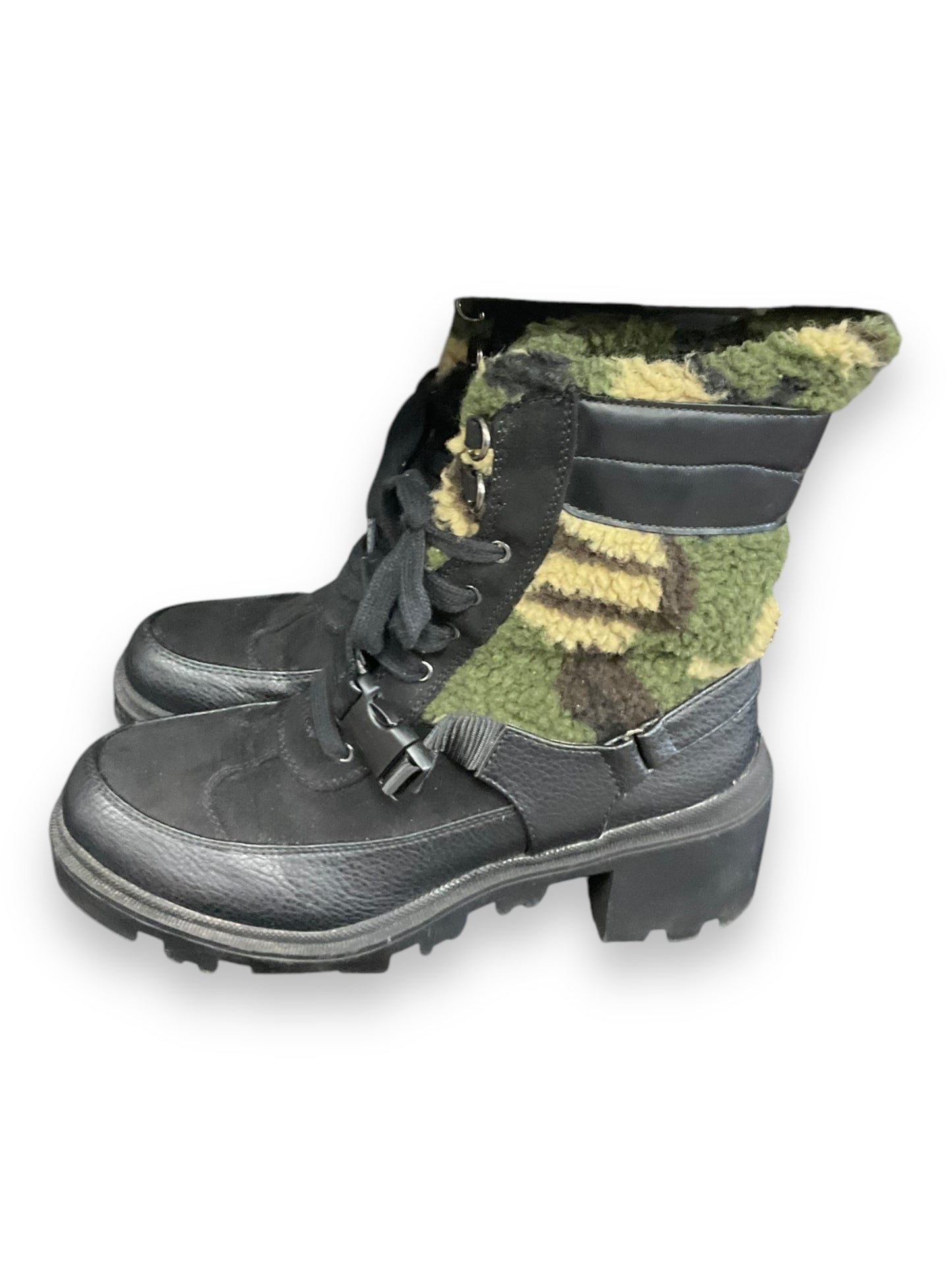 Boots Combat By Clothes Mentor In Black & Green, Size: 8